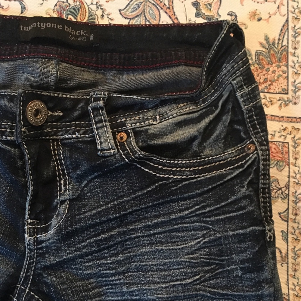 Rue 21 distressed jeans